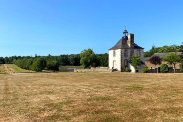 Pique-nique au Chateau de Loyat le 19 Juillet 2026 : Photo de Martine