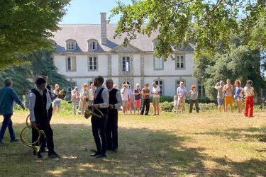 Pique-nique au Chateau de Loyat le 19 Juillet 2026 : Photo de Martine